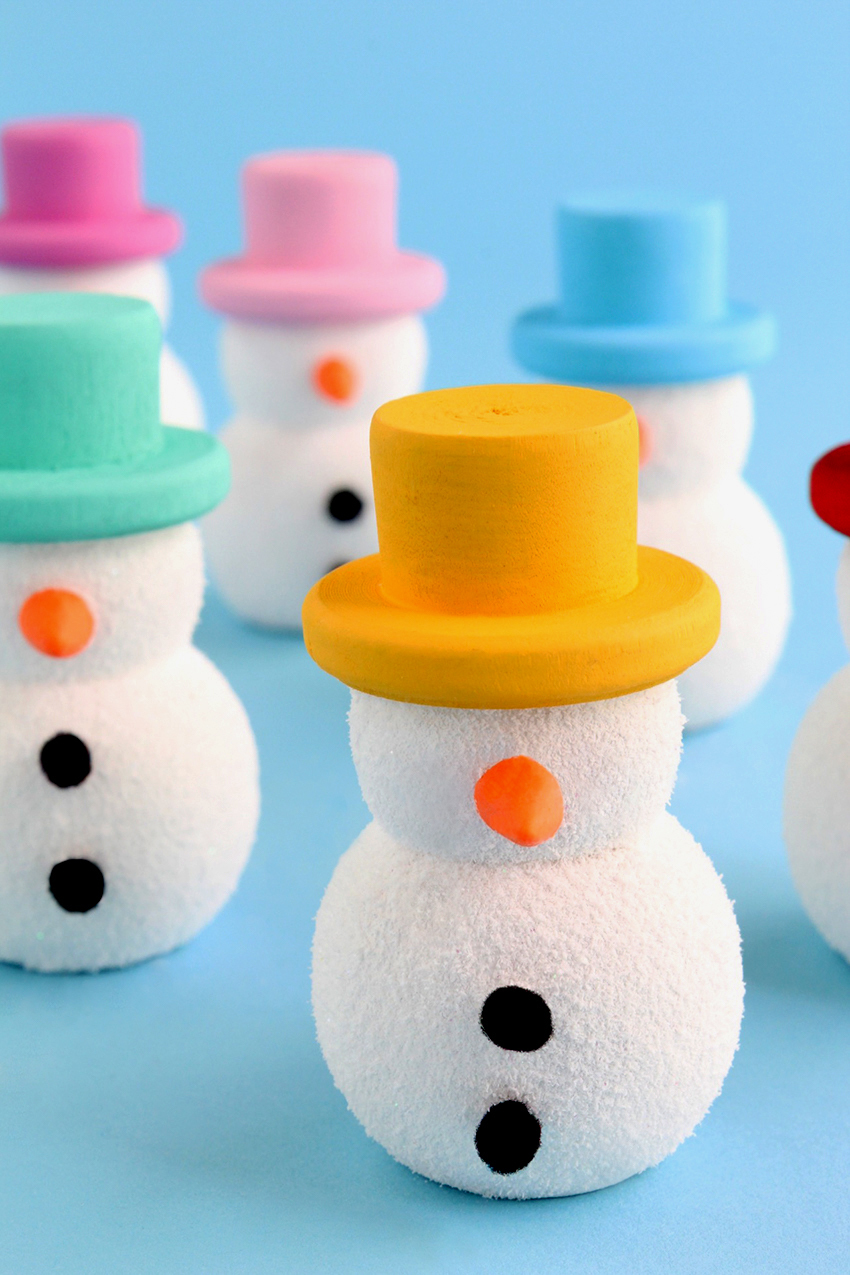 DIY Colorful Wooden Snowmen